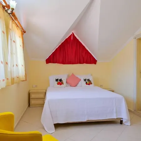 Infinity Sunshine فيلة